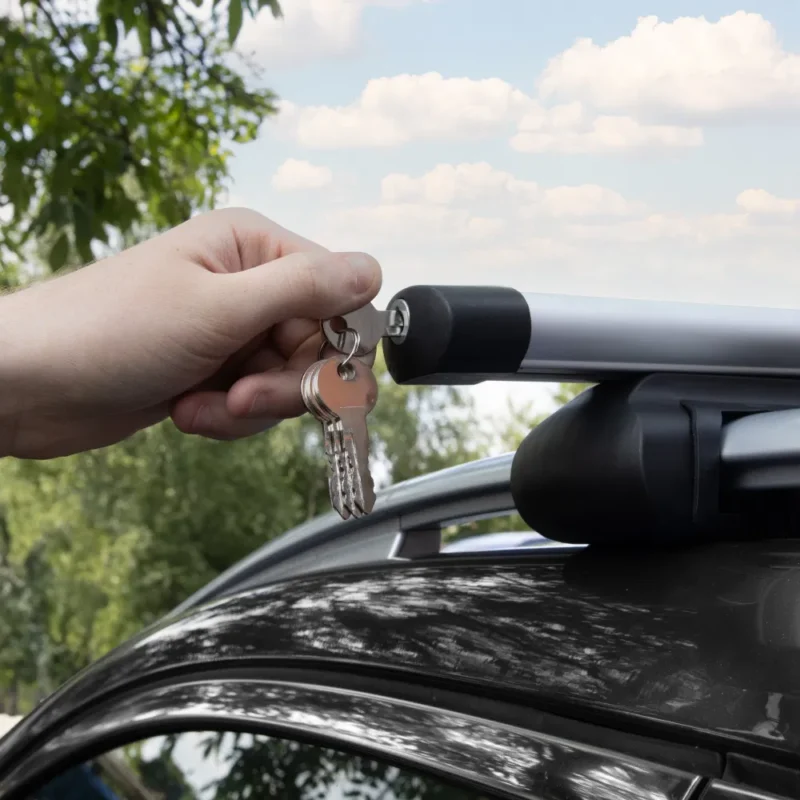 Streetwize 135cm Heavy Duty Universal Aluminium Roof Bars (For Roof Rails) SWRB5 - Image 4