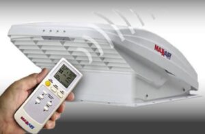 Maxxair Maxxfan Deluxe 400 X 400 Rooflight White Remote Control Rooflight